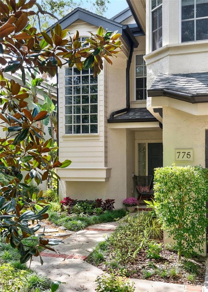 Property Photo: 775 McIntyre Avenue 9 FL 32789
