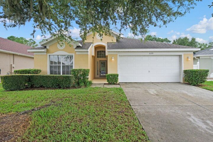 Property Photo:  3179 Stonehurst Circle  FL 34741 