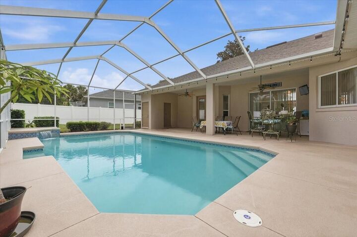 Property Photo:  5599 Summerland Hills Drive  FL 33812 