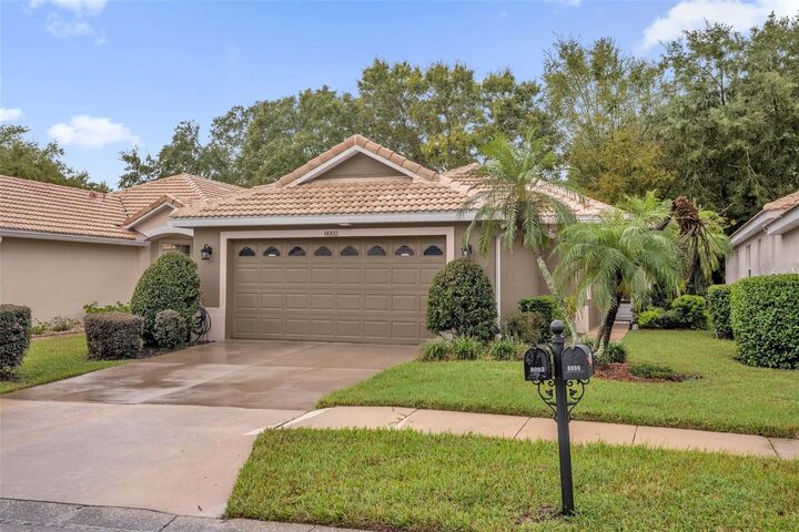Property Photo:  8002 Saint Andrews Way  FL 32757 