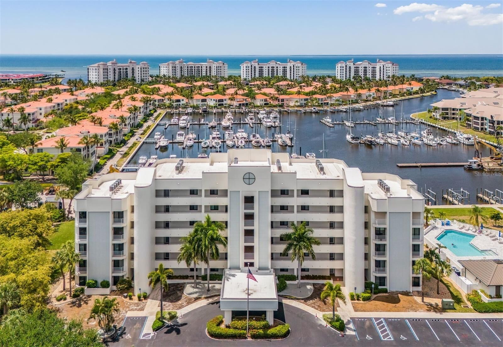 Property Photo:  3020 Matecumbe Key Road 106  FL 33955 