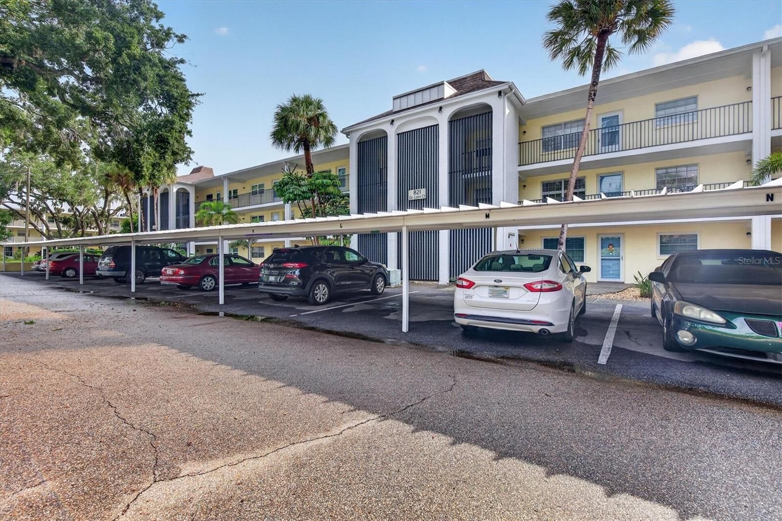 Property Photo:  821 Deleon Court 206  FL 34698 