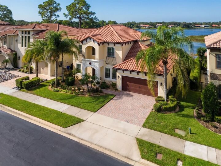 Property Photo:  820 Stephens Pass Cove  FL 32746 