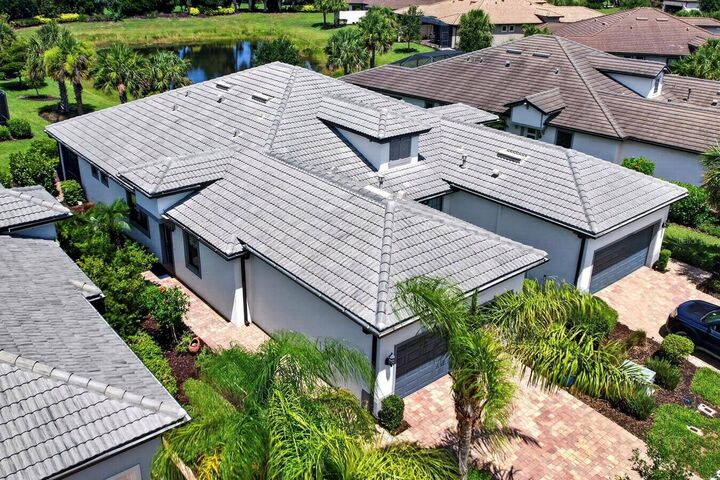 Property Photo:  12287 Myrtle Bay Court  FL 34238 