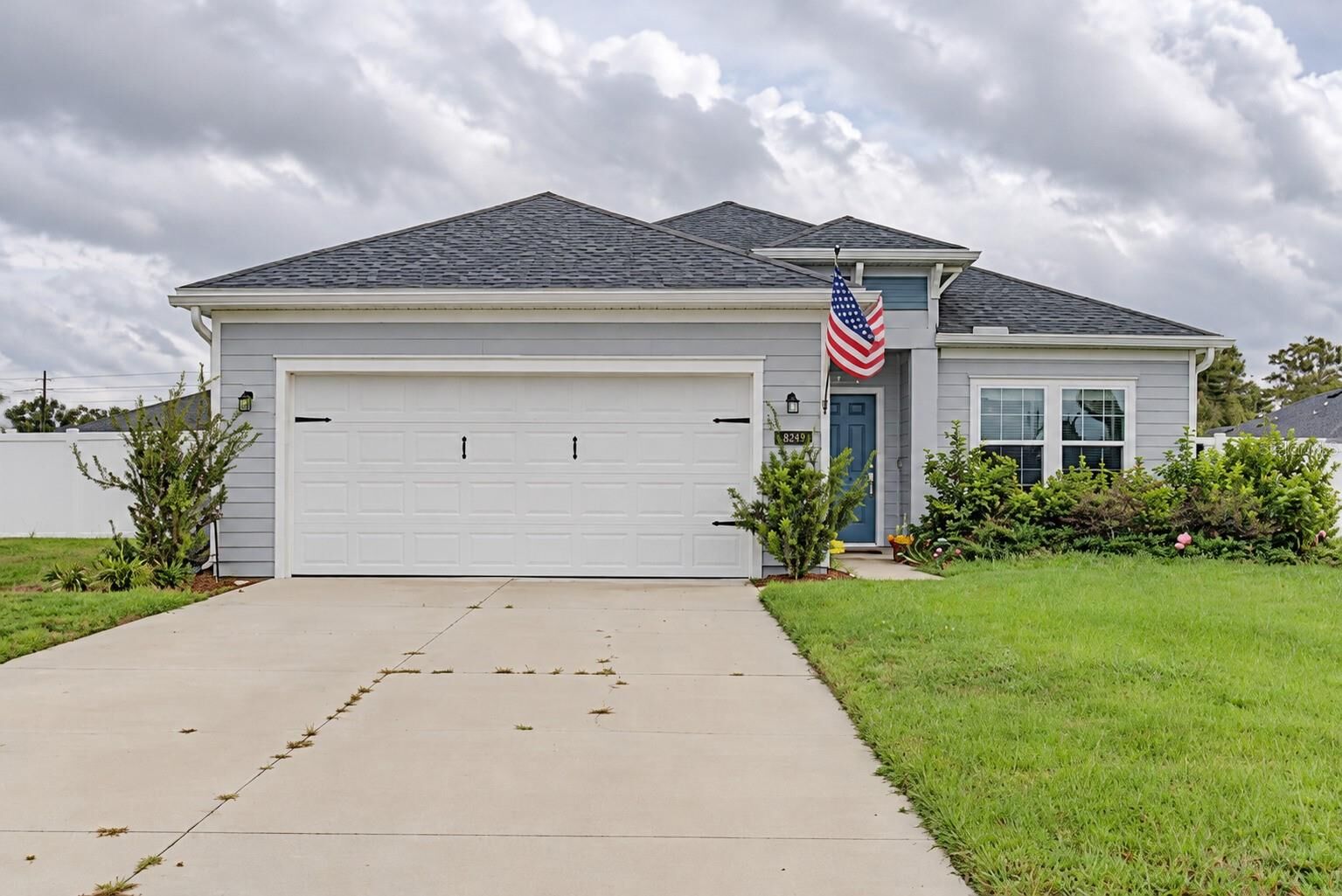 Property Photo: 491 NW 4th Terrace FL 32696