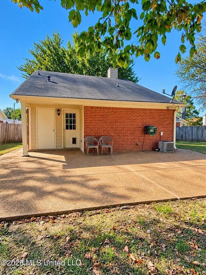 Property Photo: 2700 Hampden Cove MS 38637