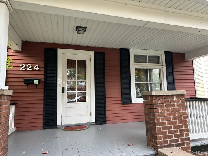 Property Photo: 224 W Hewitt Avenue MI 49855