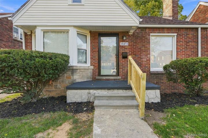 Property Photo:  15473 Ferguson Street  MI 48227 1566 