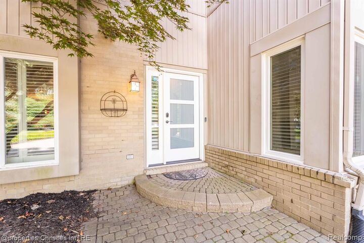 Property Photo: 2766 Acorn Road MI 48302 1000