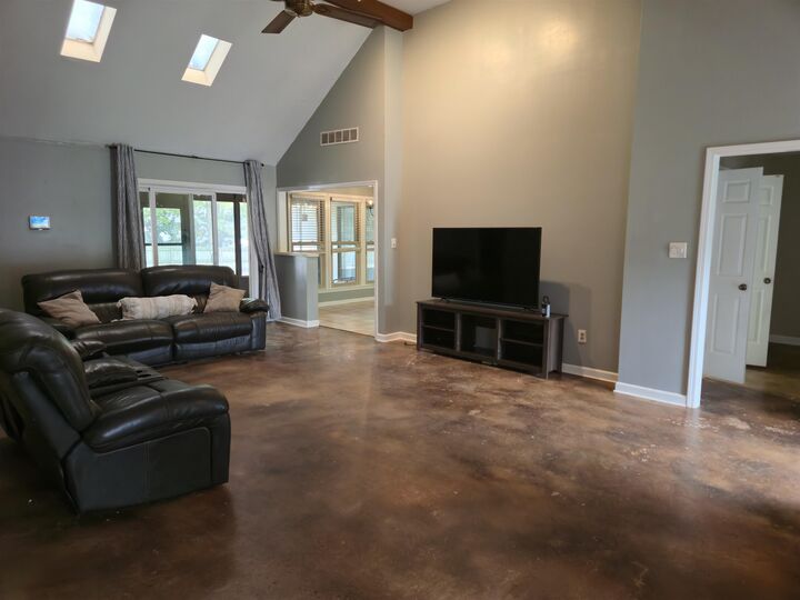 Property Photo:  8551 E Chippingham Dr  TN 38016 