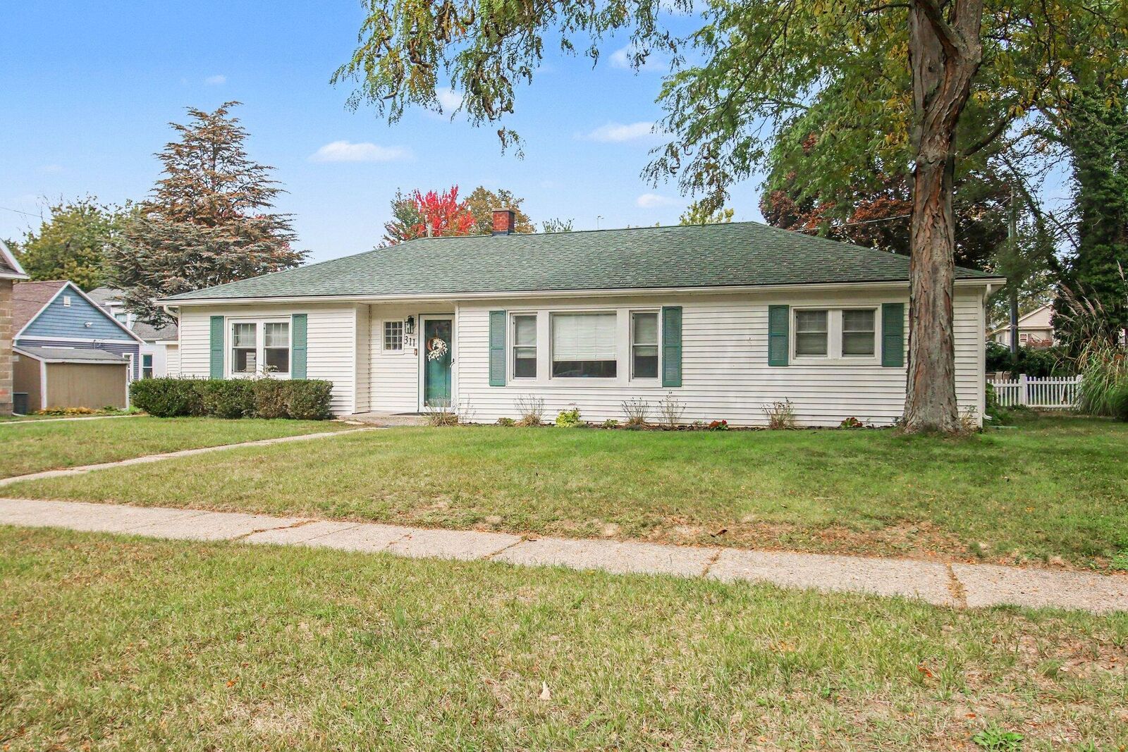Property Photo: 311 S Haven Street MI 49090