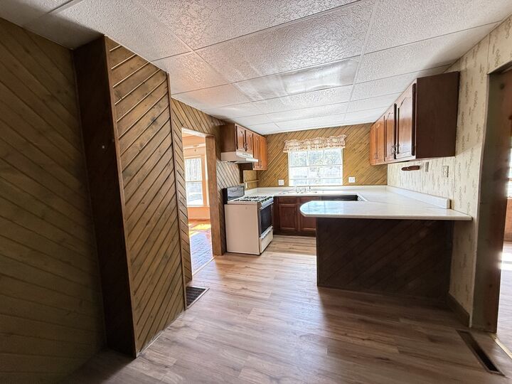 Property Photo:  200 N Cherry Street  IL 62924 