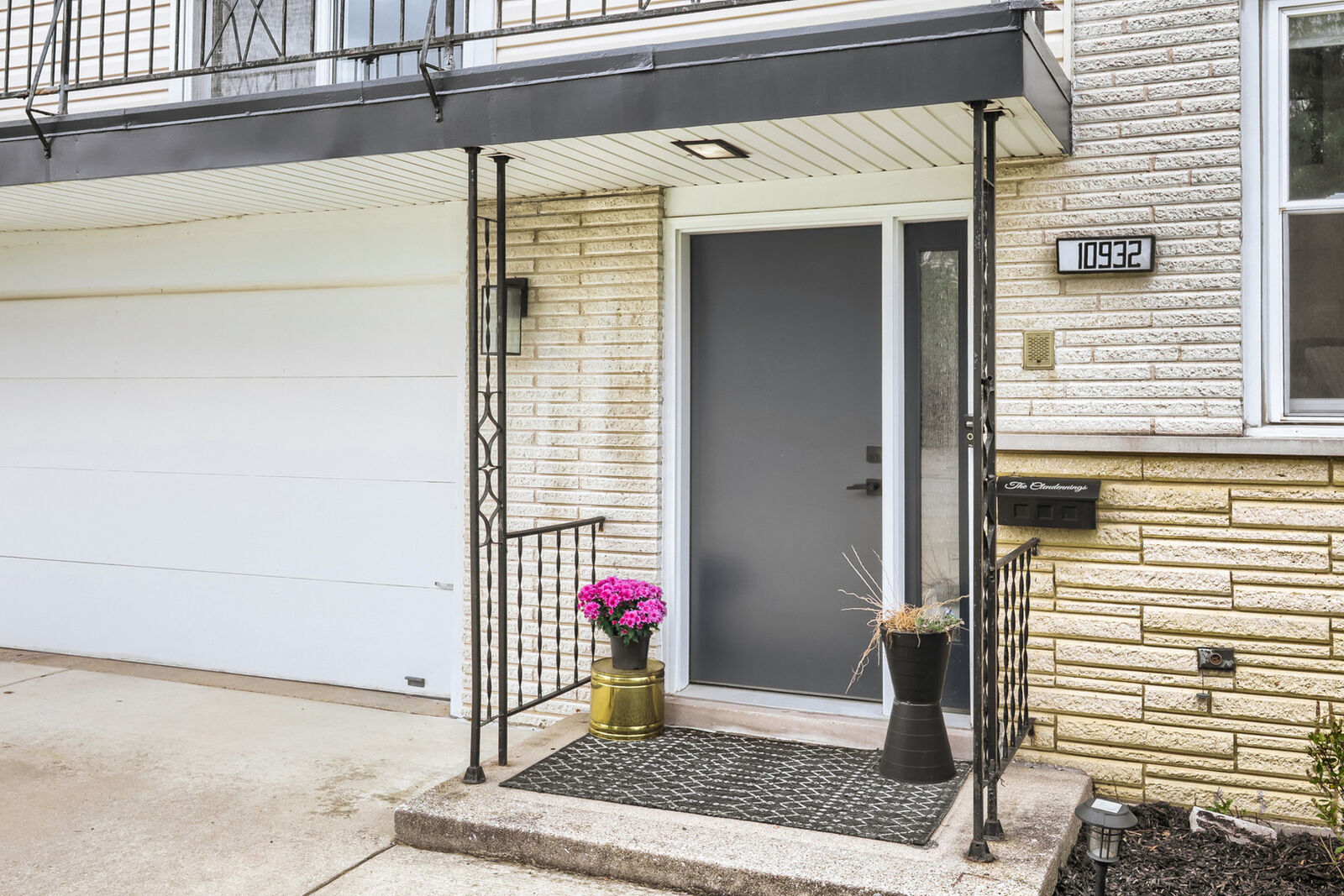 Property Photo:  10932 S Kilbourn Avenue  IL 60453 