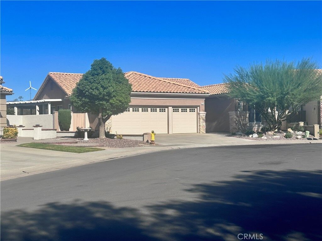 Property Photo:  4865 Dove Hill Court  CA 92220 