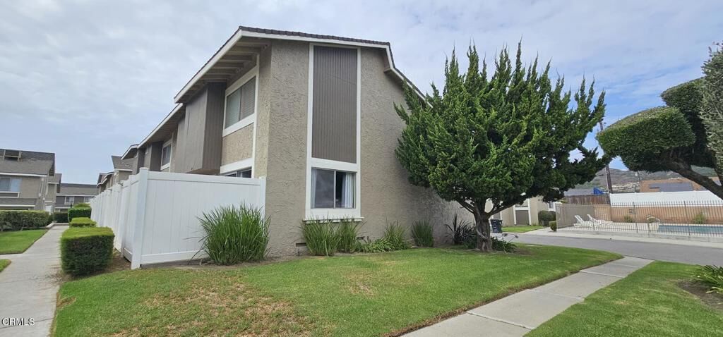 Property Photo: 10 Bahia Circle 10 CA 93060