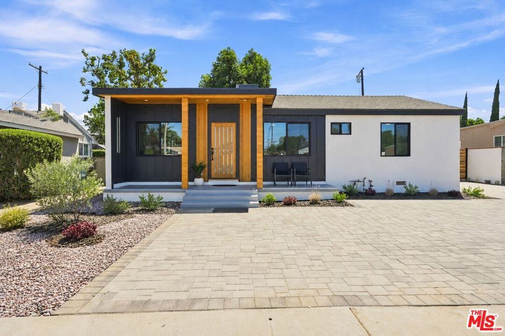 Property Photo:  7801 Clearfield Avenue  CA 91402 