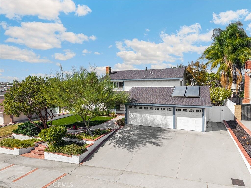 Property Photo:  1811 Ravencrest  CA 92821 