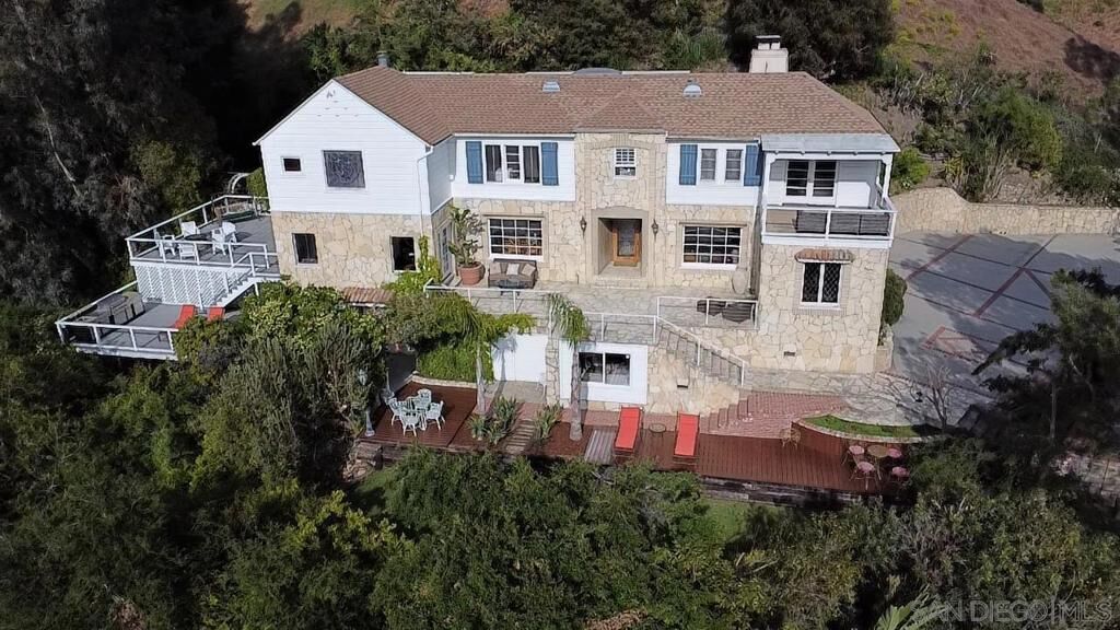 Property Photo: 2400 Benedict Canyon Dr CA 90210