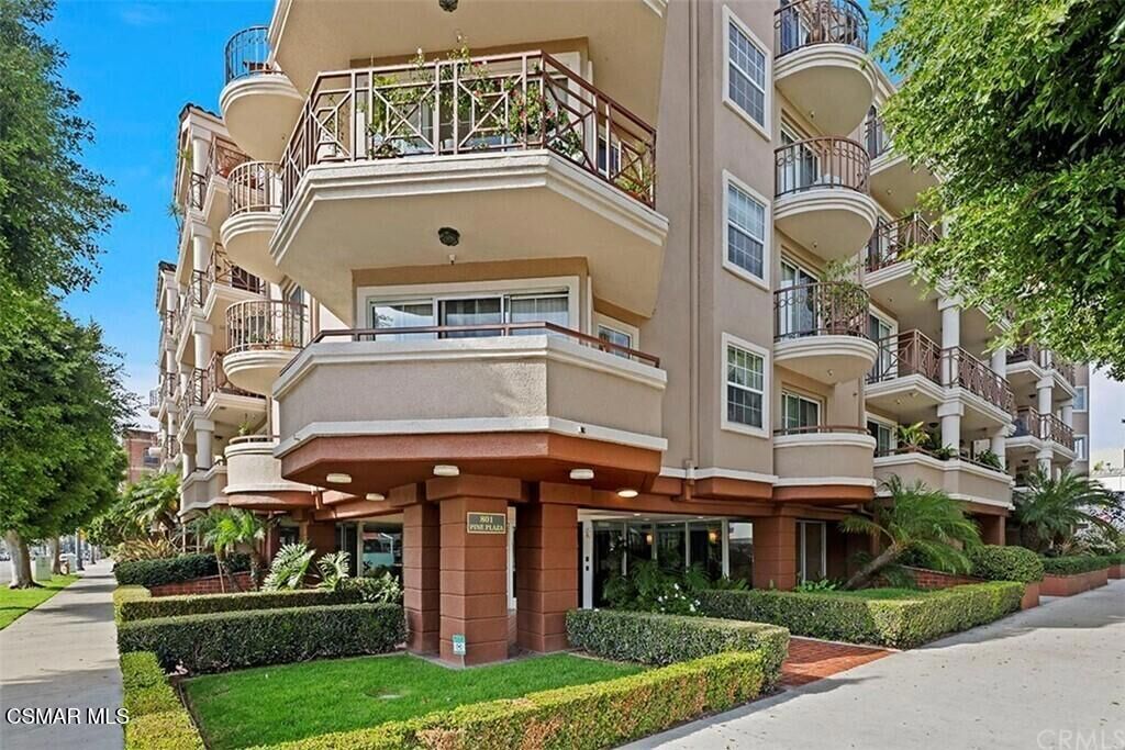Property Photo: 801 Pine Avenue 303 CA 90813