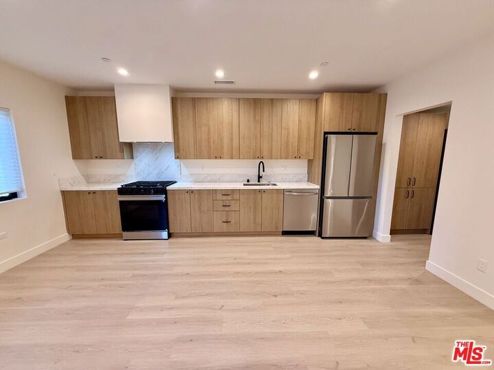 Property Photo:  2707 Benedict Street 1/2  CA 90039 