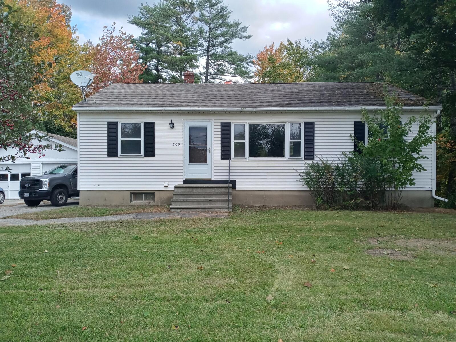 Property Photo: 309 Civic Center Drive ME 04330