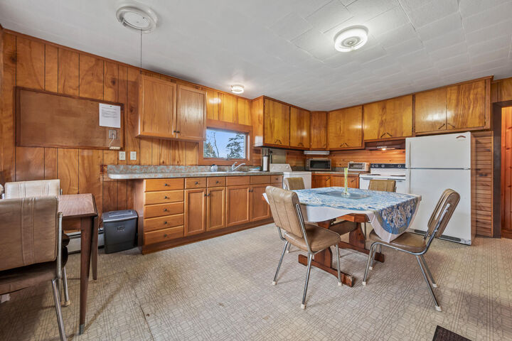 Property Photo:  52 Cross Street  ME 04970 
