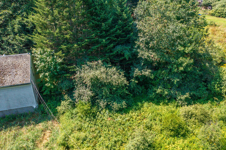 Property Photo: 450 Molyneaux Road ME 04843