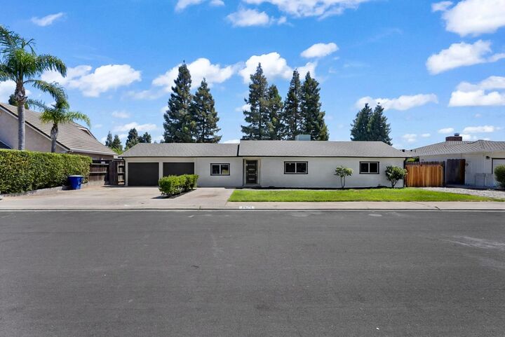 Property Photo:  1424 La Salle Drive  CA 95382 