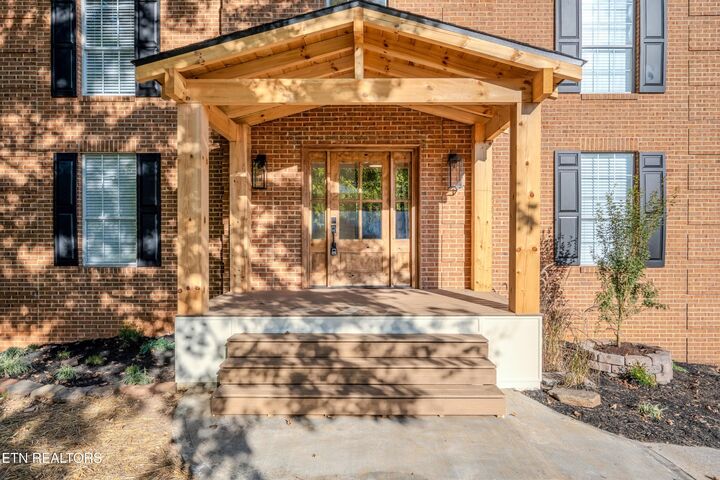 Property Photo:  1908 Breezy Ridge Tr  TN 37922 