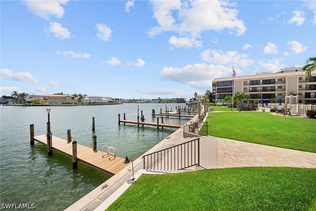 Property Photo:  3200 Gulf Shore Boulevard N 107  FL 34103 