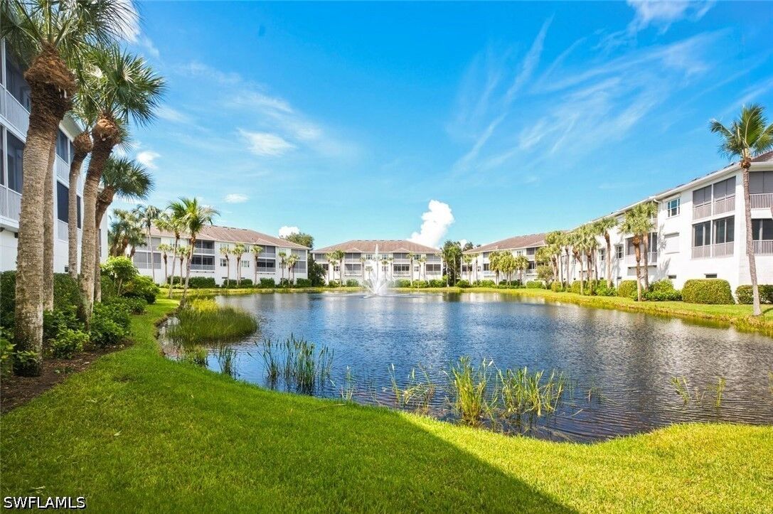 Property Photo: 795 Bentwater Circle 202 FL 34108