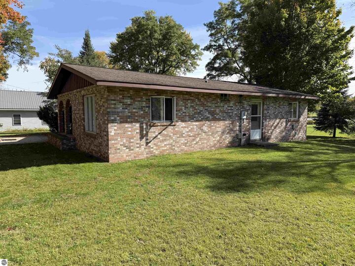 Property Photo: 623 Mill Street MI 48801