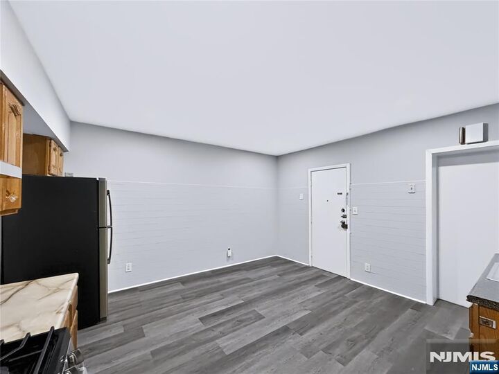Property Photo:  155 Lafayette Street 1  NJ 07105 