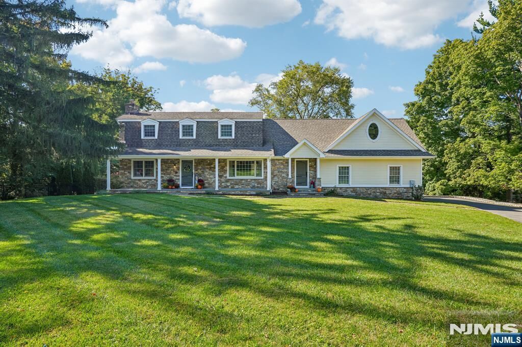 Property Photo:  724 Ewing Avenue  NJ 07417 