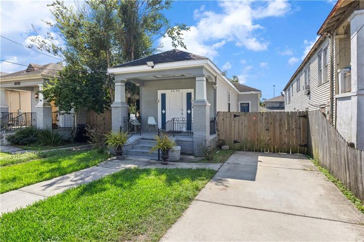 Property Photo:  2650 Myrtle Street  LA 70122 