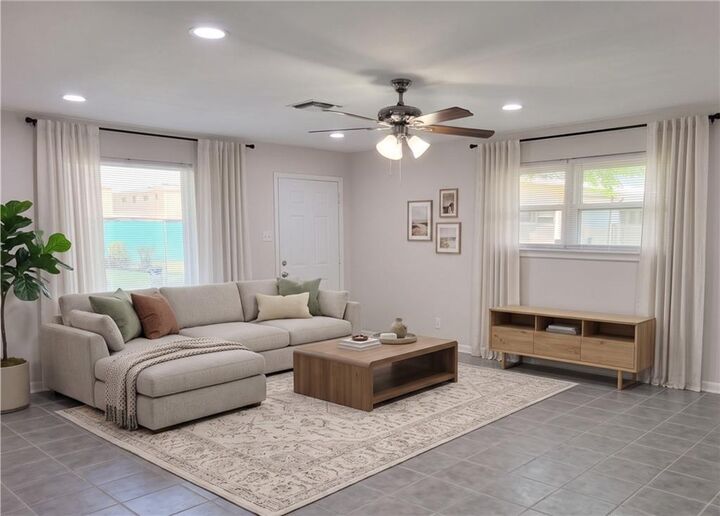 Property Photo: 1413 Seminole Avenue LA 70005