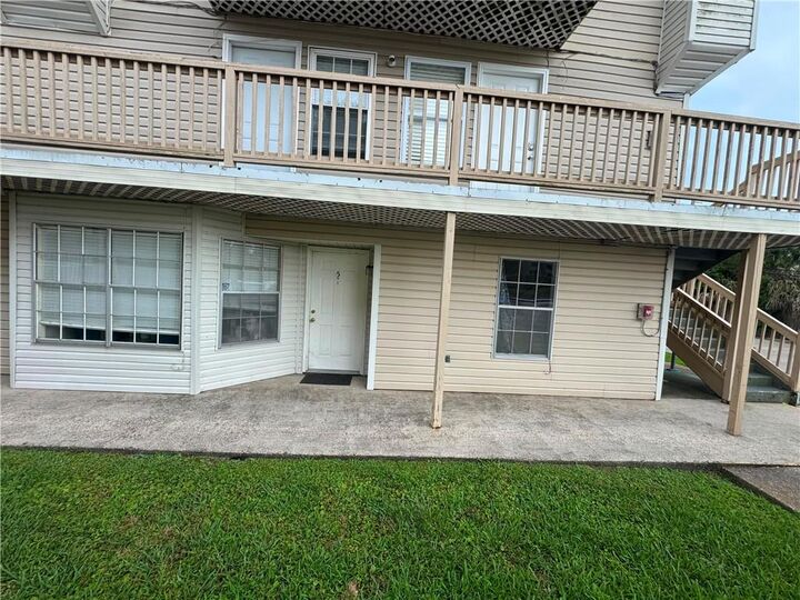 Property Photo: 901 Joe Yenni Boulevard A5 LA 70065