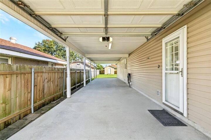 Property Photo: 5236 Richland Drive LA 70072