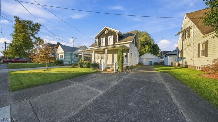 Property Photo:  1107 Lakeview Drive  WV 26104 