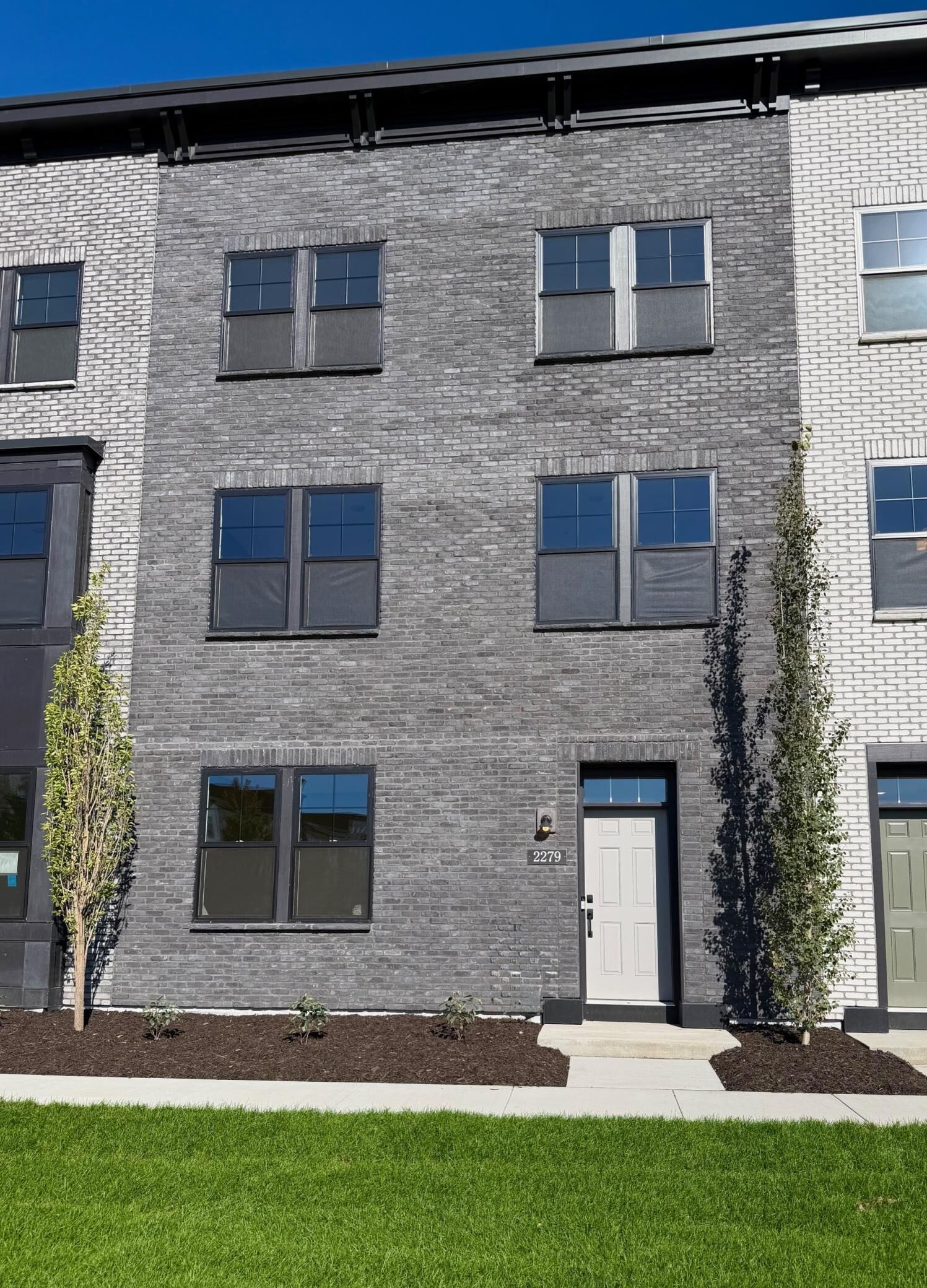 Property Photo: 2279 Beechwood Avenue MN 55116