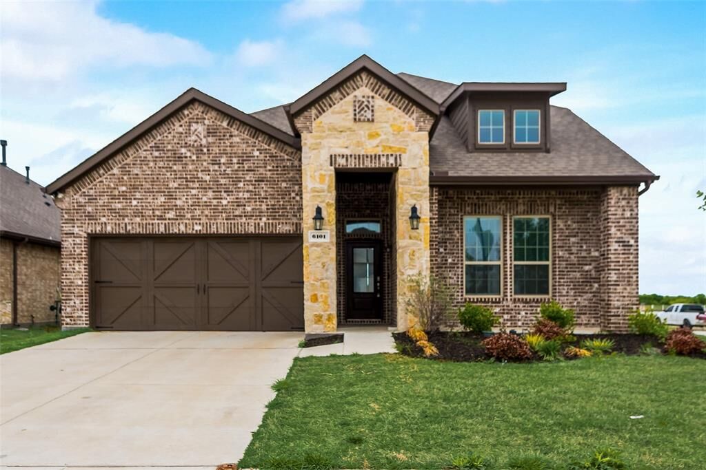 Property Photo:  6101 Brunswick Drive  TX 76227 