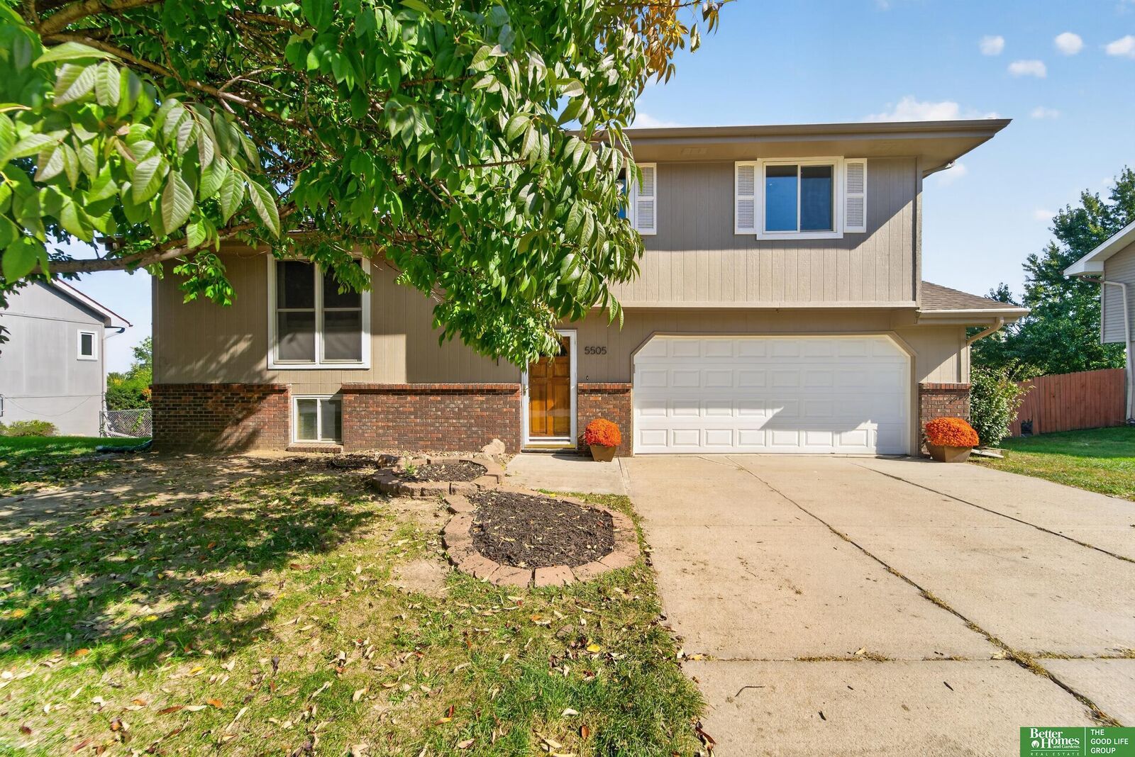 Property Photo:  5505 N 129th Street  NE 68164 
