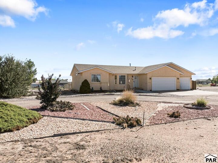 Property Photo:  1180 Alta Hacienda Dr  CO 81007 