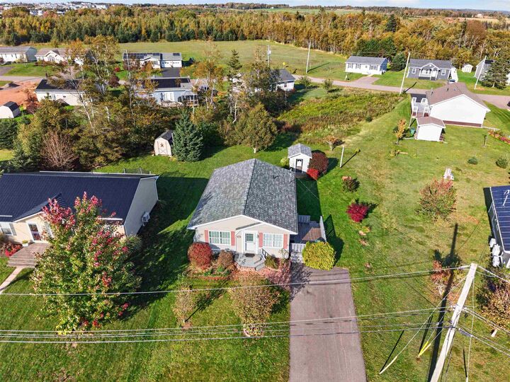 Property Photo:  22 Seapine Court  PE C1C 1R9 