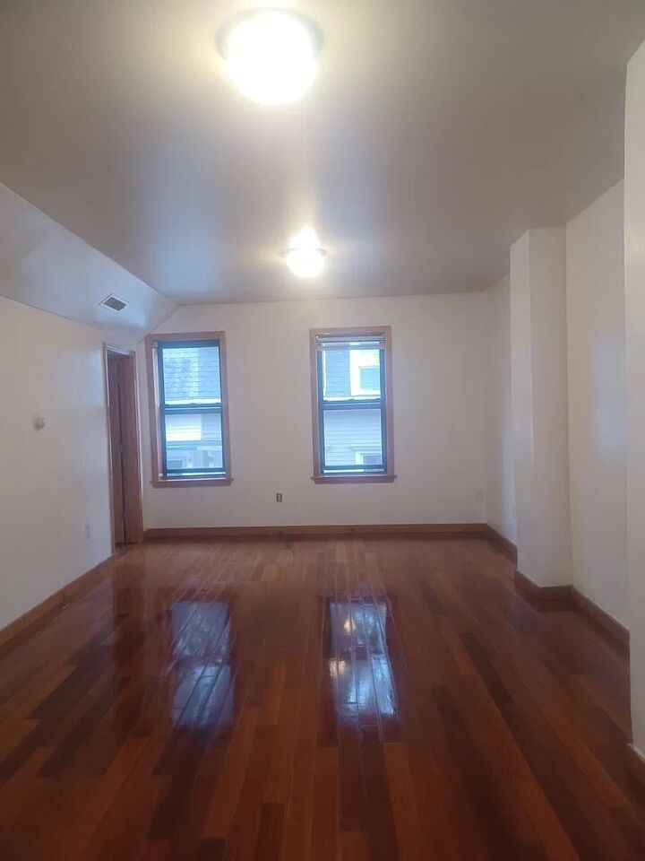 Property Photo:  13 Tabor Pl 2  MA 02445 