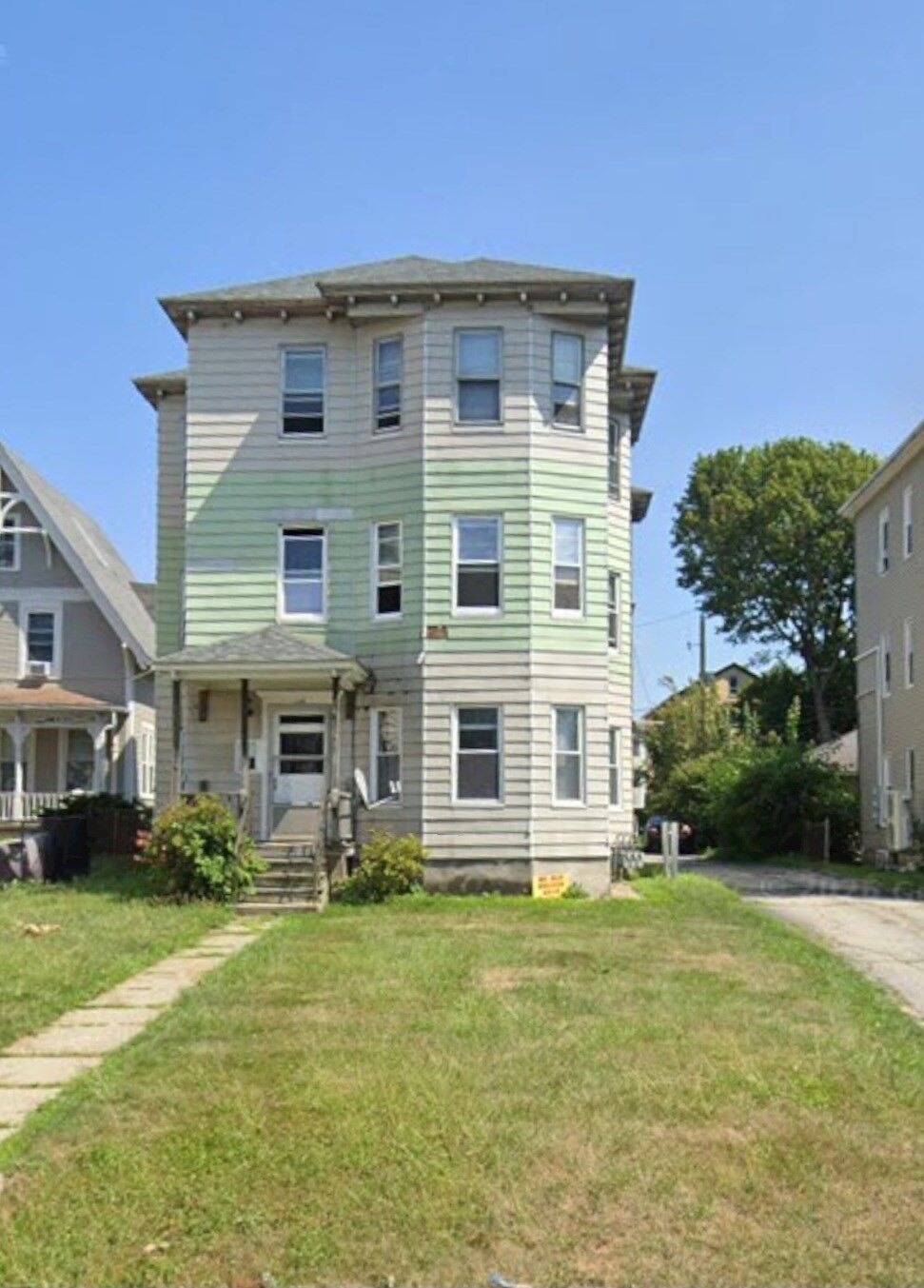 Property Photo:  149 Vernon St 2  MA 01610 