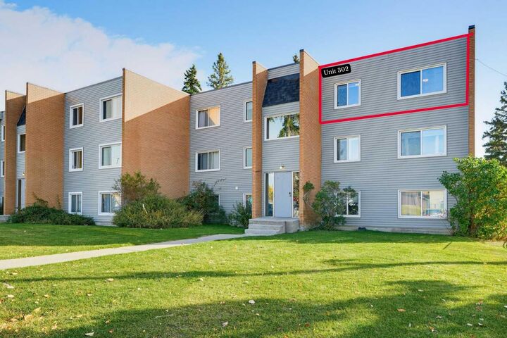 Property Photo: 3522 44 Street SW 302 AB T3E 3R9