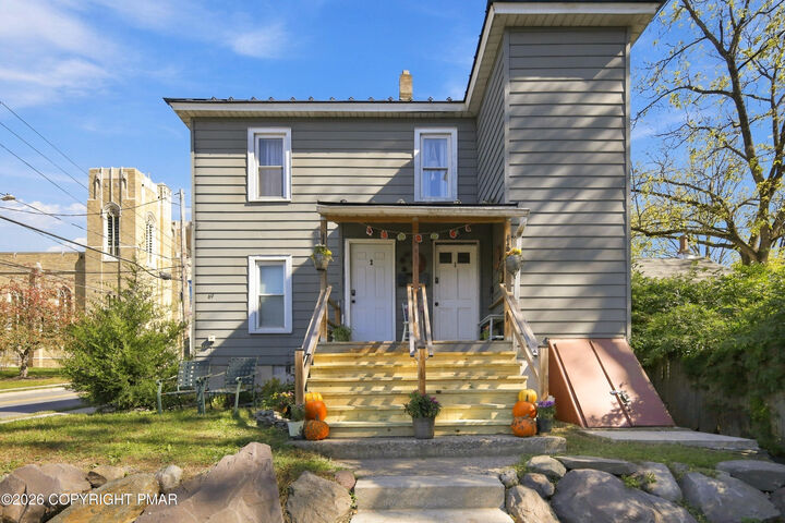 Property Photo:  69 Ridgeway Street  PA 18301 