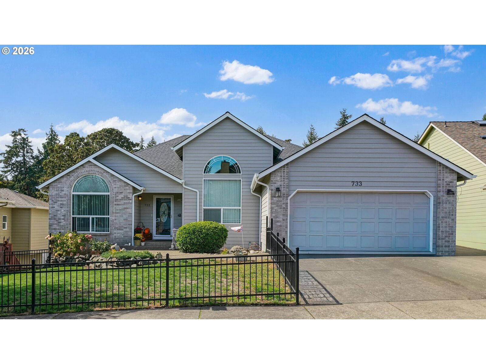 Property Photo:  733 Sitka Deer Ct NW  OR 97304 