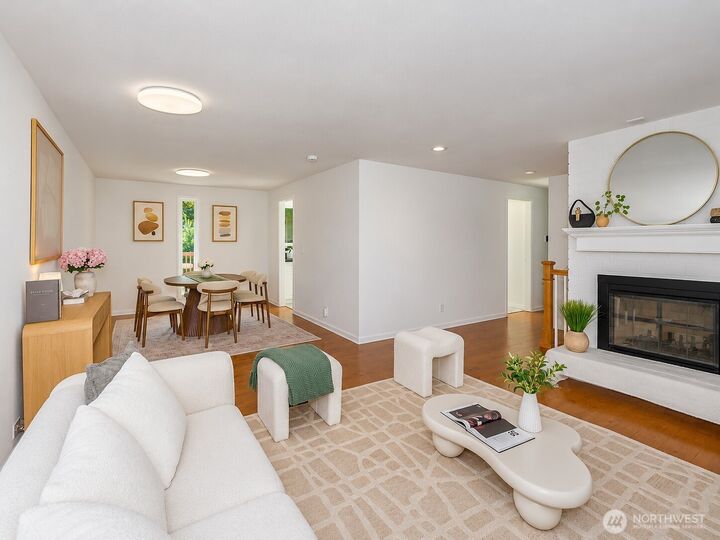 Property Photo: 14223 NE 66th Street WA 98052